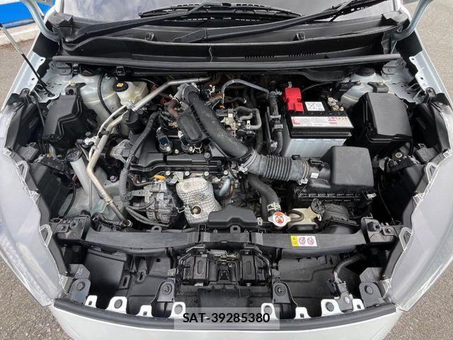Toyota YARIS 2024-07 8564212-18