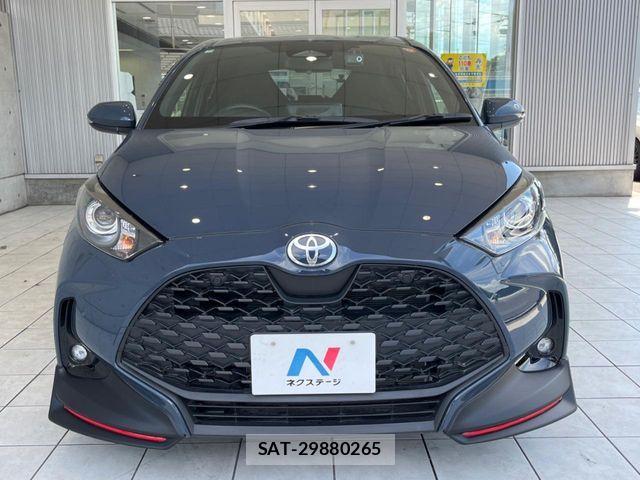 Toyota YARIS 2025-10 8564210-14