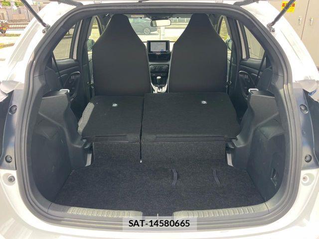 Toyota YARIS 2024-07 8564215-10
