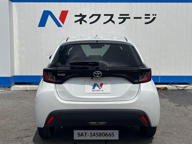 Toyota YARIS 2024-07 8564215-15