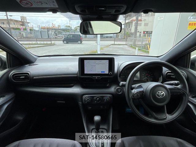 Toyota YARIS 2024-07 8564215-1