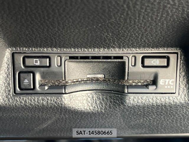 Toyota YARIS 2024-07 8564215-6