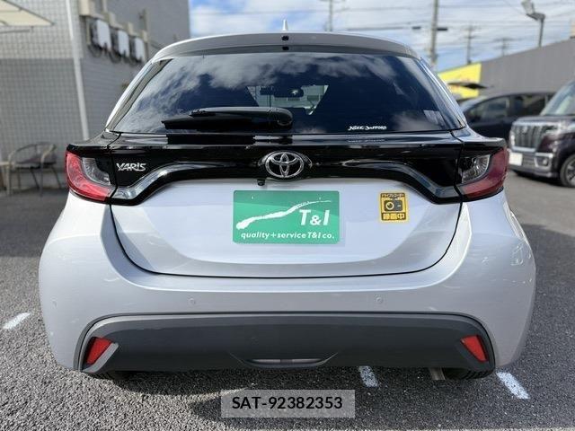 Toyota YARIS 2024-08 8564218-15