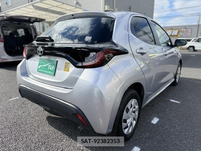 Toyota YARIS 2024-08 8564218-1
