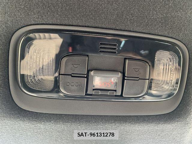Toyota YARIS 2021-07 8564223-15