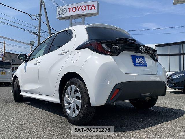 Toyota YARIS 2021-07 8564223-1