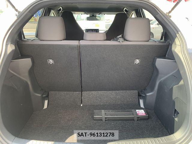 Toyota YARIS 2021-07 8564223-19