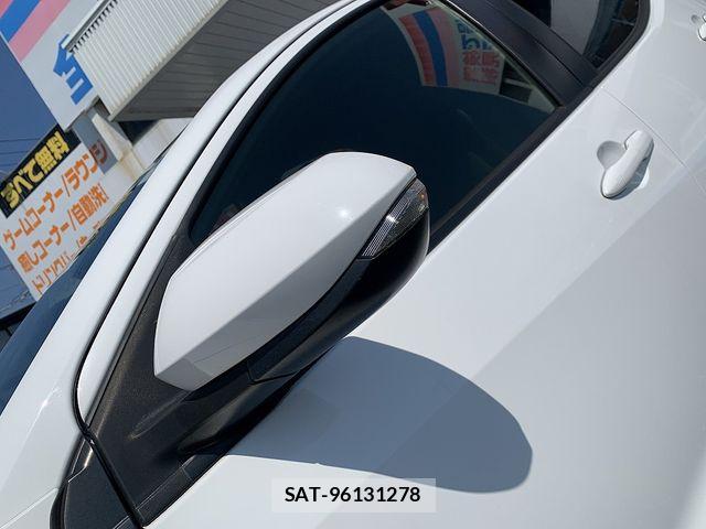 Toyota YARIS 2021-07 8564223-25