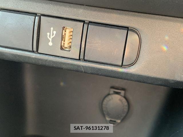 Toyota YARIS 2021-07 8564223-7