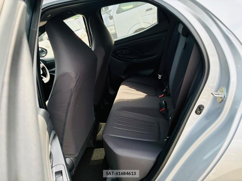 Toyota YARIS 2025-12 8505336-9