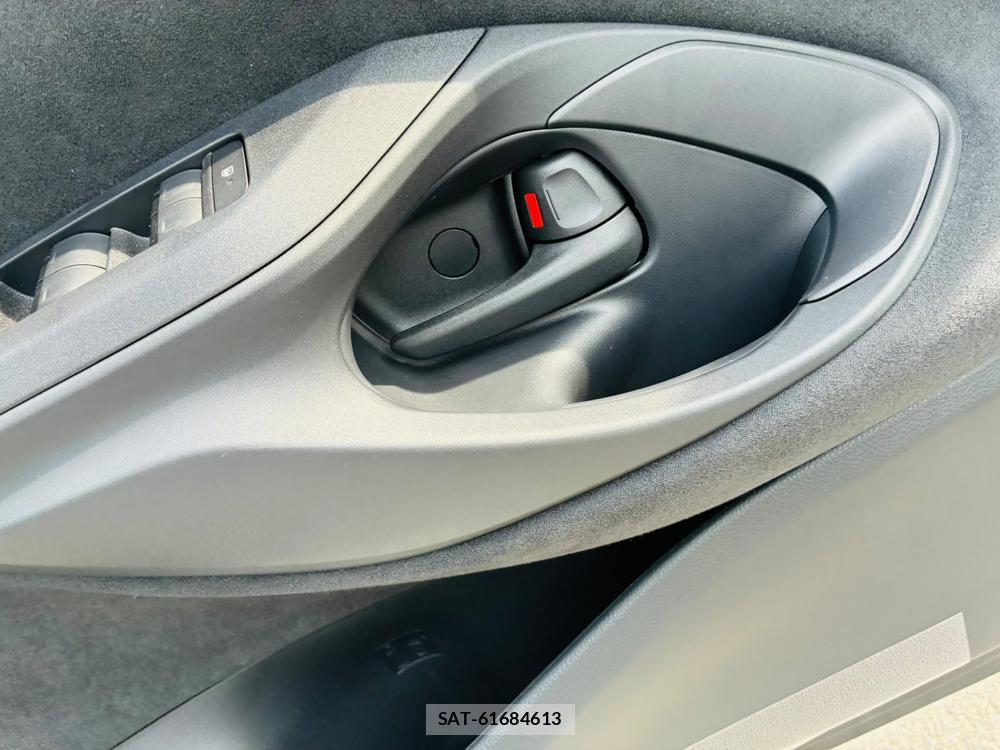 Toyota YARIS 2025-12 8505336-20