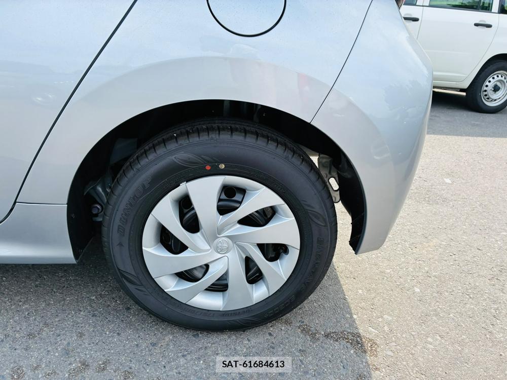 Toyota YARIS 2025-12 8505336-28