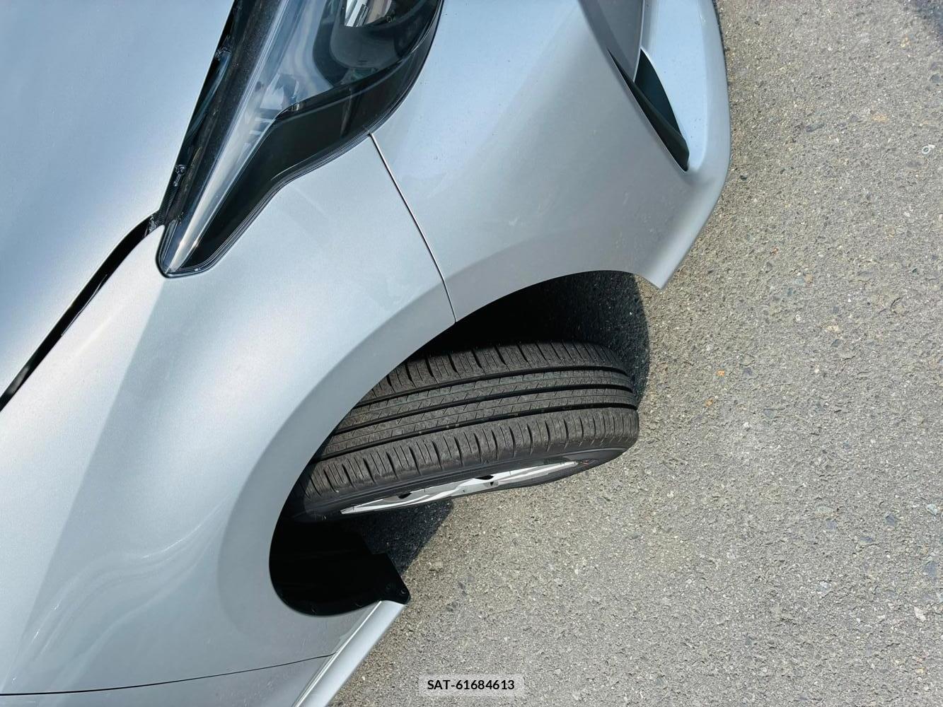 Toyota YARIS 2025-12 8505336-29