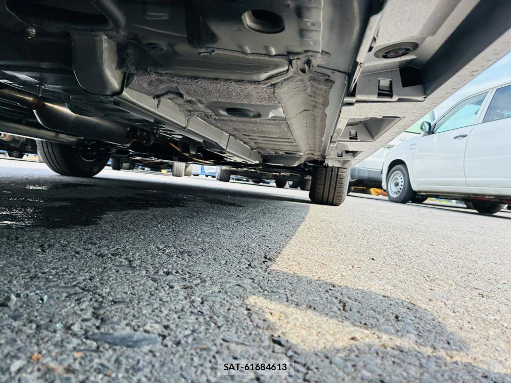 Toyota YARIS 2025-12 8505336-35