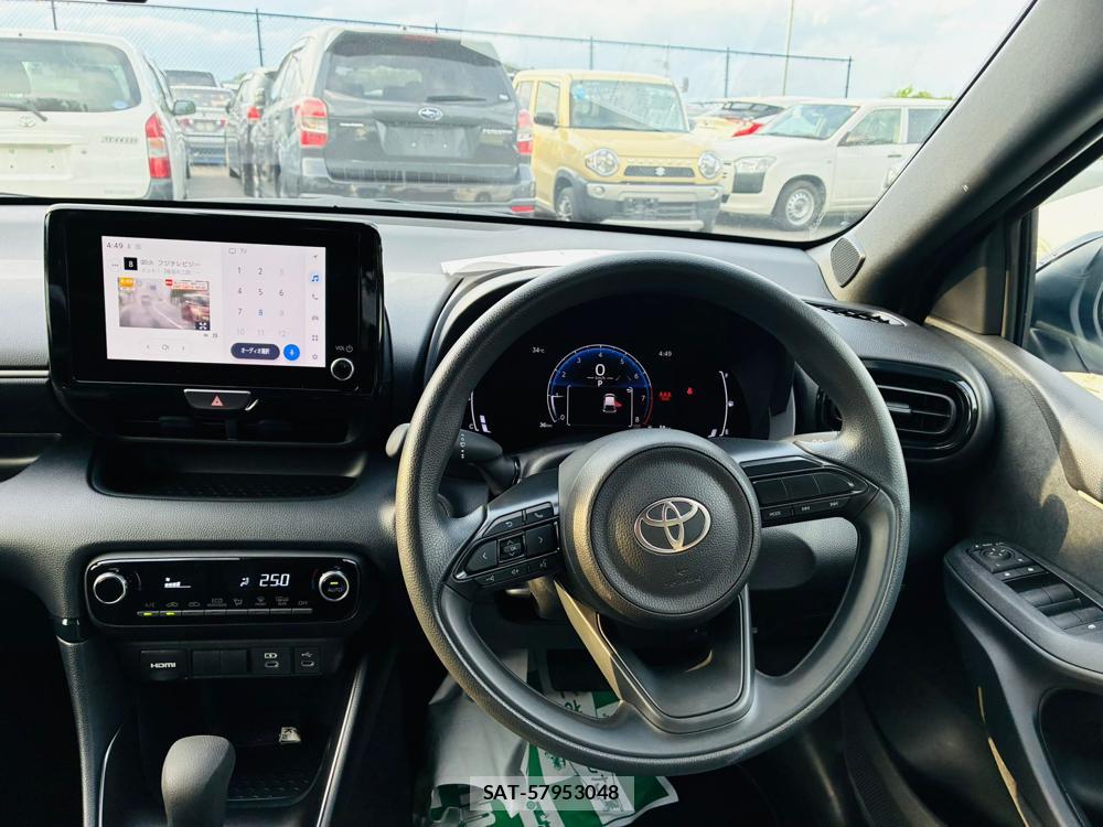 Toyota YARIS 2026-07 8544512-13