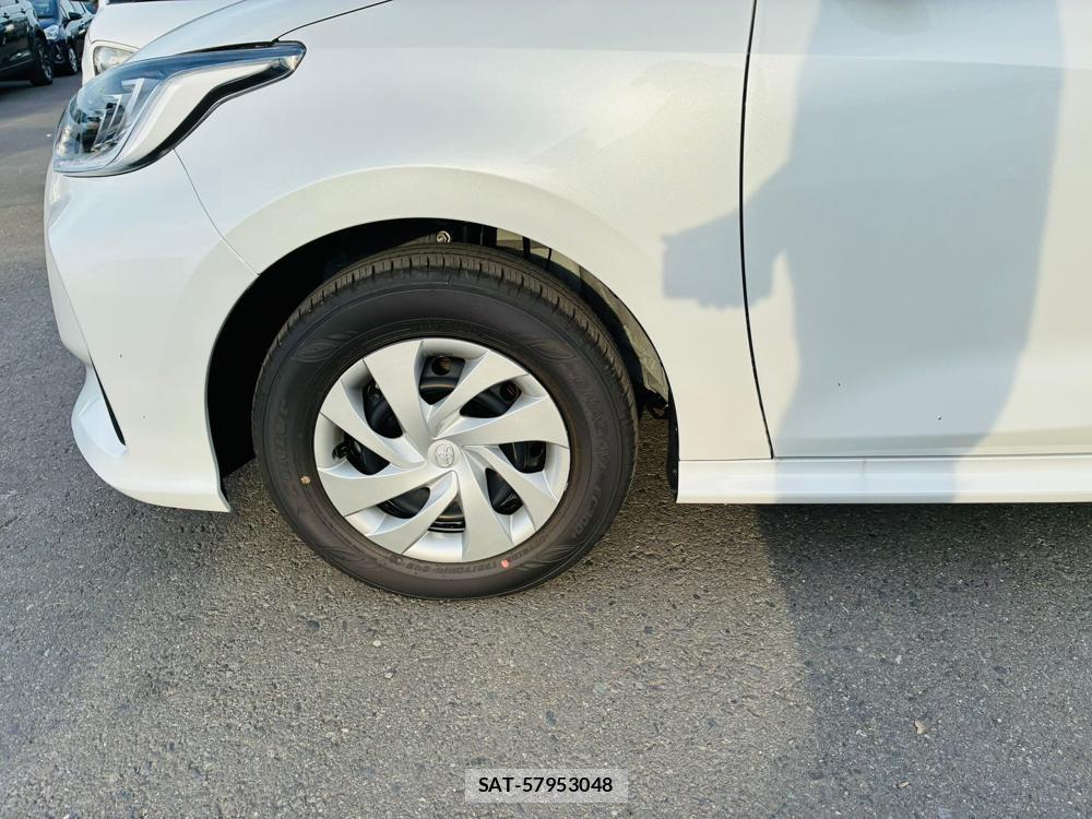 Toyota YARIS 2026-07 8544512-28