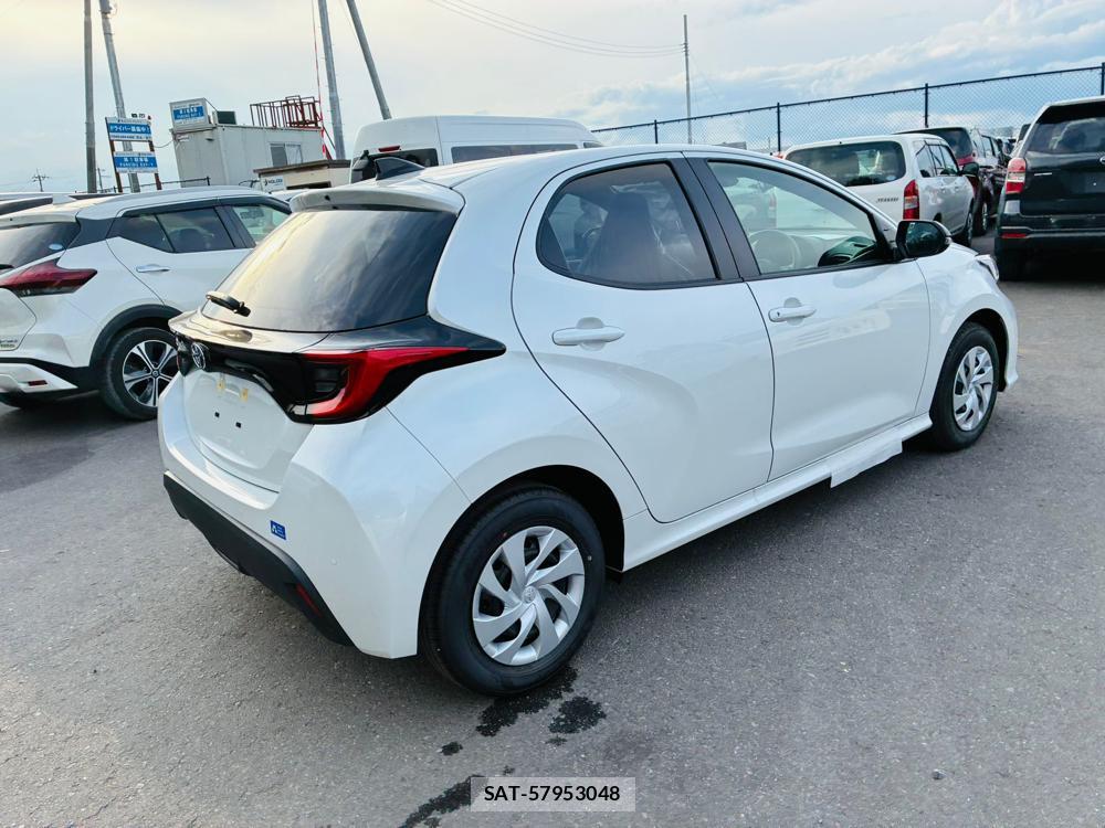 Toyota YARIS 2026-07 8544512-4