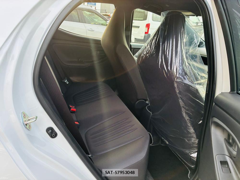 Toyota YARIS 2026-07 8544512-8