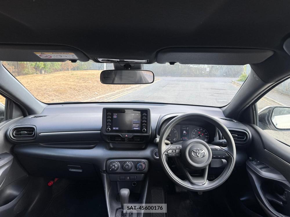 Toyota YARIS 2020-09 1797343-14
