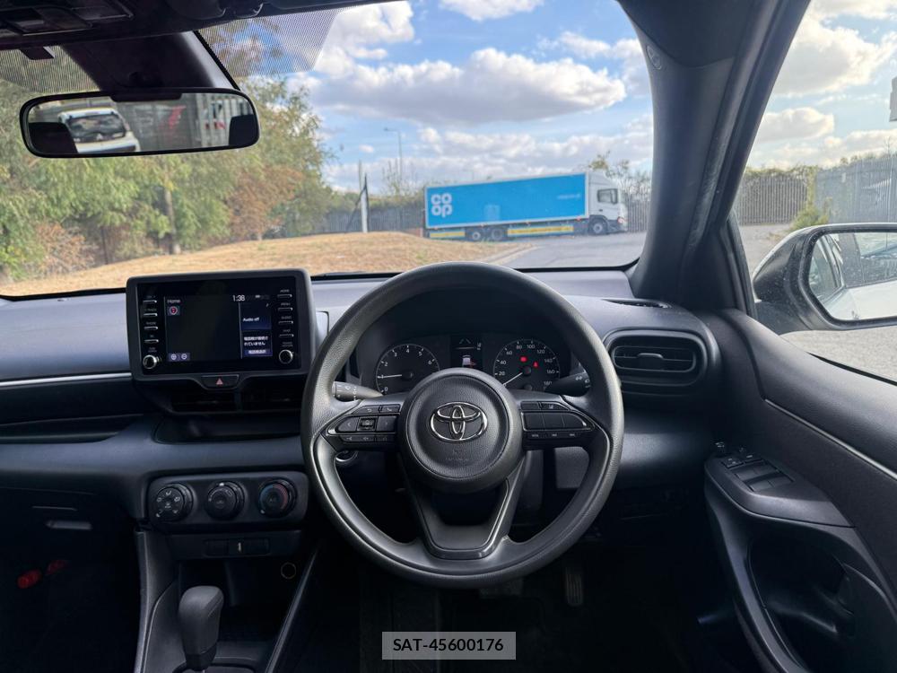 Toyota YARIS 2020-09 1797343-15
