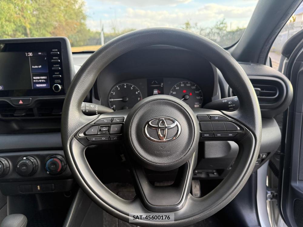 Toyota YARIS 2020-09 1797343-17