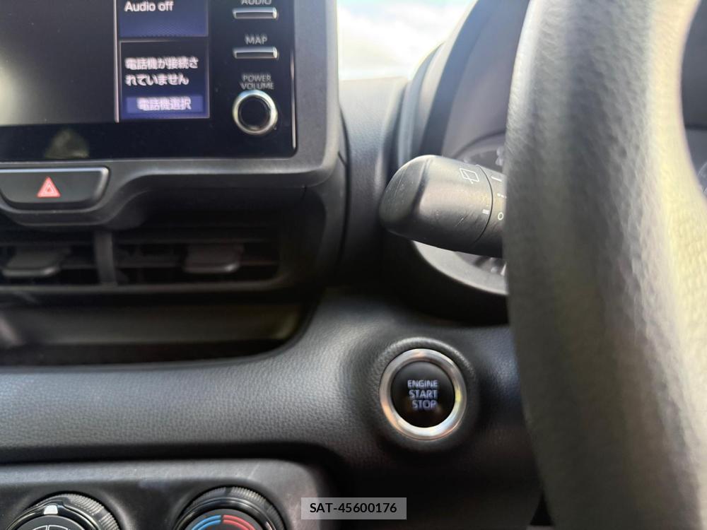 Toyota YARIS 2020-09 1797343-24