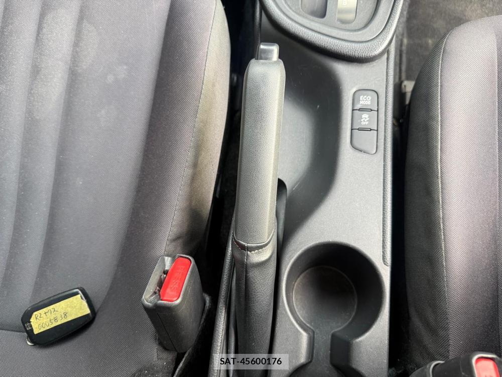 Toyota YARIS 2020-09 1797343-28
