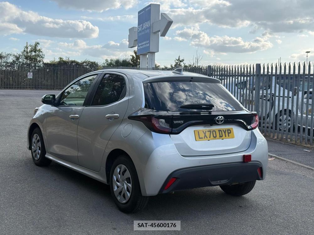 Toyota YARIS 2020-09 1797343-2