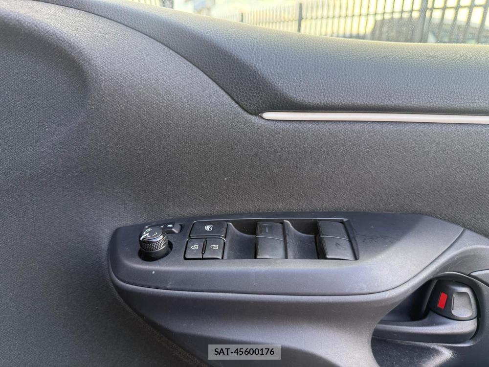 Toyota YARIS 2020-09 1797343-29
