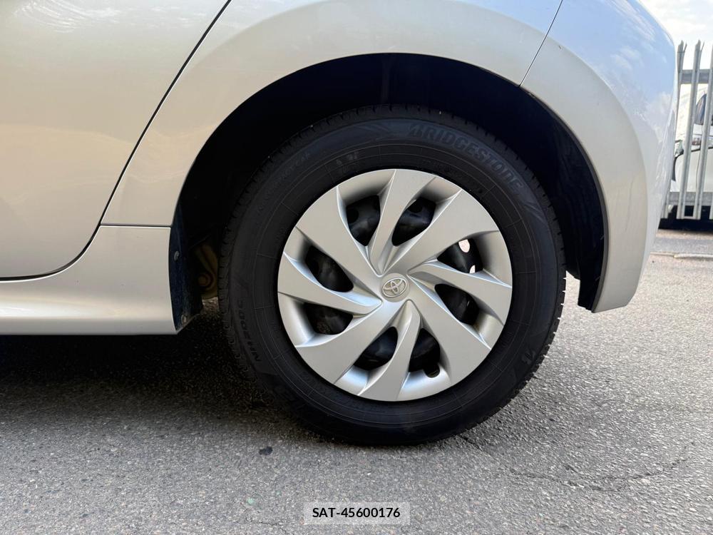 Toyota YARIS 2020-09 1797343-42
