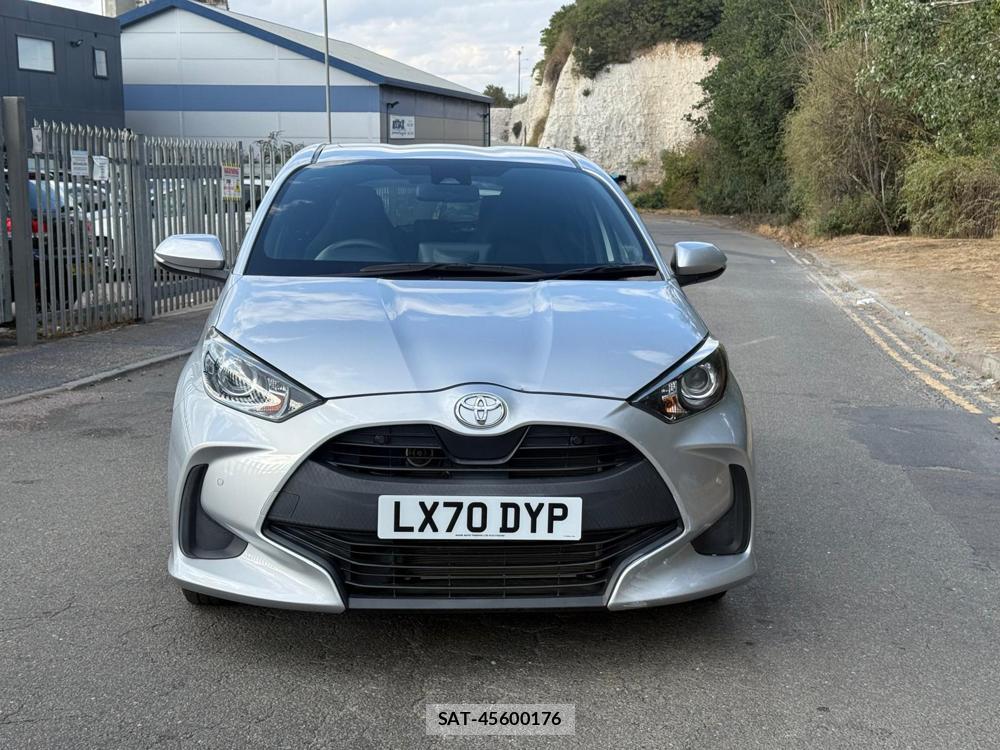Toyota YARIS 2020-09 1797343-7