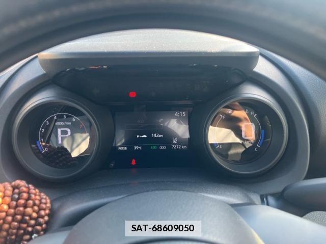 Toyota YARIS 2022-02 8629989-22