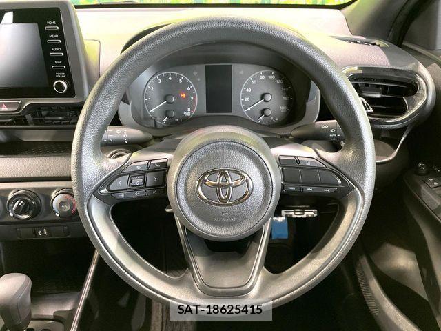 Toyota YARIS 2023-07 8629994-10
