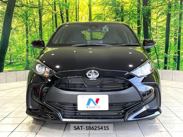 Toyota YARIS 2023-07 8629994-13