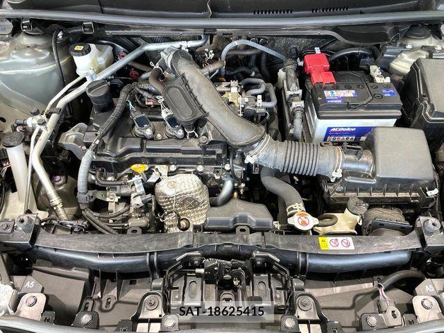 Toyota YARIS 2023-07 8629994-17