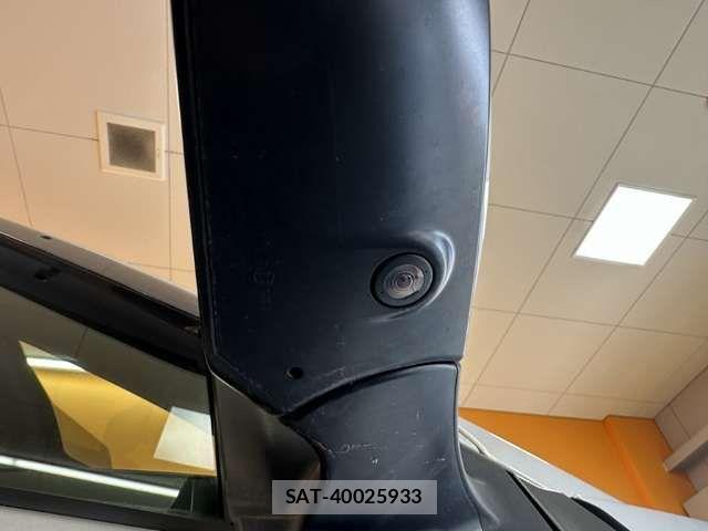 Toyota YARIS 2021-05 8629998-12