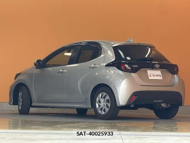 Toyota YARIS 2021-05 8629998-15