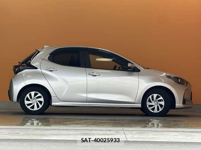 Toyota YARIS 2021-05 8629998-18