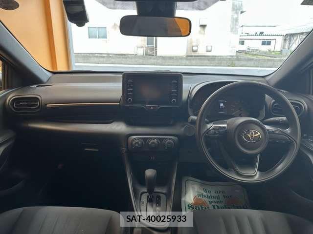 Toyota YARIS 2021-05 8629998-1