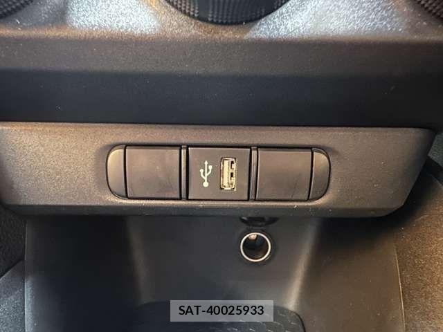 Toyota YARIS 2021-05 8629998-4