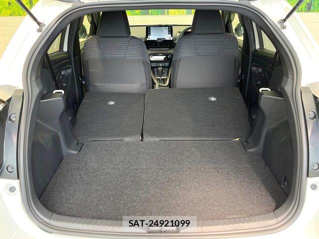 Toyota YARIS 2020-05 8629993-9