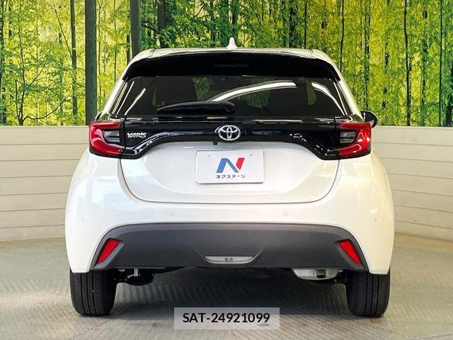 Toyota YARIS 2020-05 8629993-14