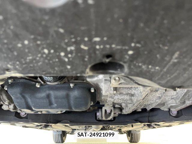 Toyota YARIS 2020-05 8629993-18