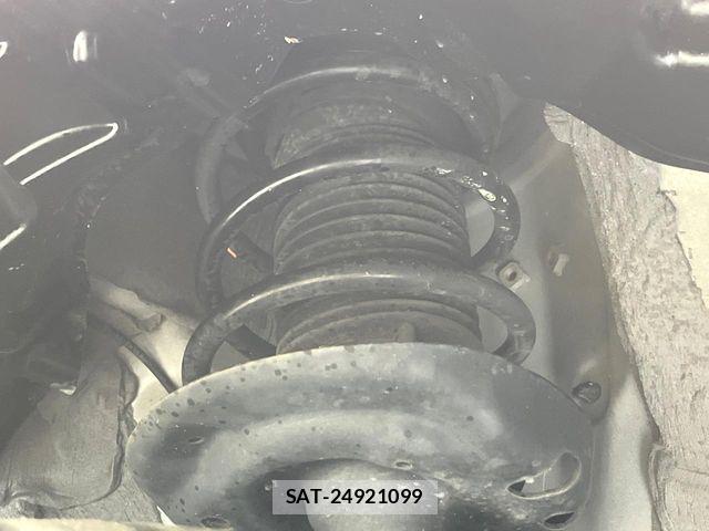 Toyota YARIS 2020-05 8629993-19