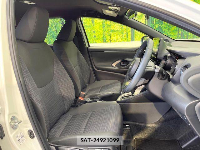 Toyota YARIS 2020-05 8629993-7