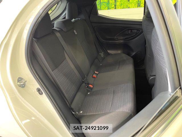 Toyota YARIS 2020-05 8629993-8