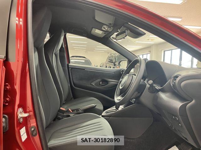 Toyota YARIS 2026-07 8629988-15