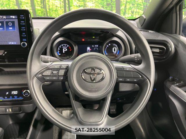 Toyota YARIS 2023-06 8629987-10