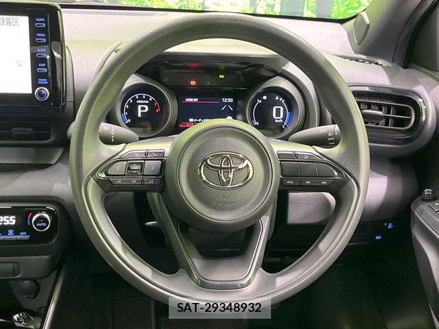 Toyota YARIS 2021-12 8630001-10