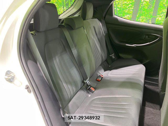 Toyota YARIS 2021-12 8630001-8